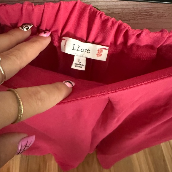 Size Large Wide Leg Pants - Picture 5 of 5